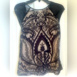 Chelsea &Violet Lace Top Size S